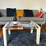 Large 4 Bright Rooms